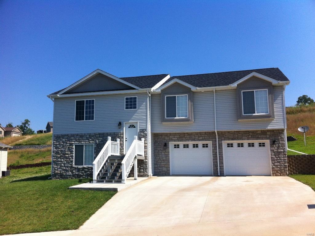 109 Sycamore - Photo 1