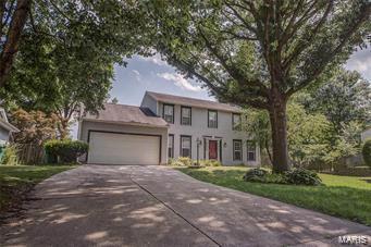 1013 Woods Way - Photo 1