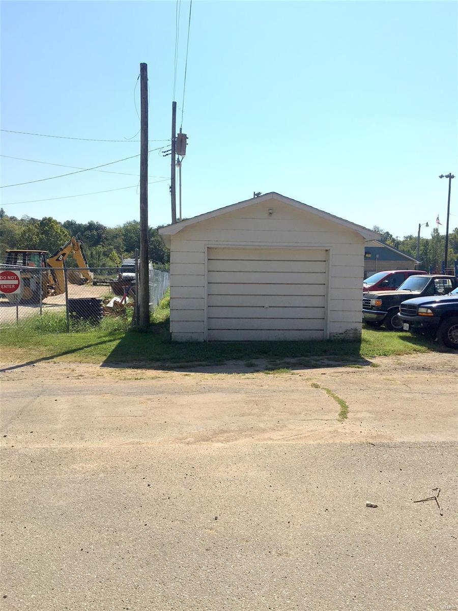 25 Service Drive - Photo 1