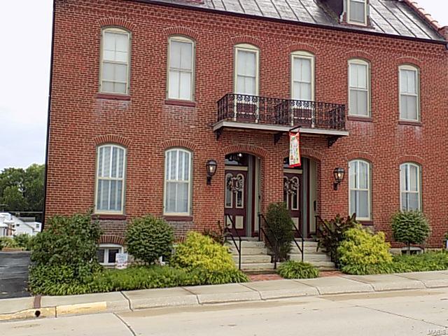108 Jefferson Street - Photo 1
