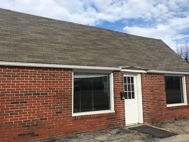207 Springfield - Photo 1