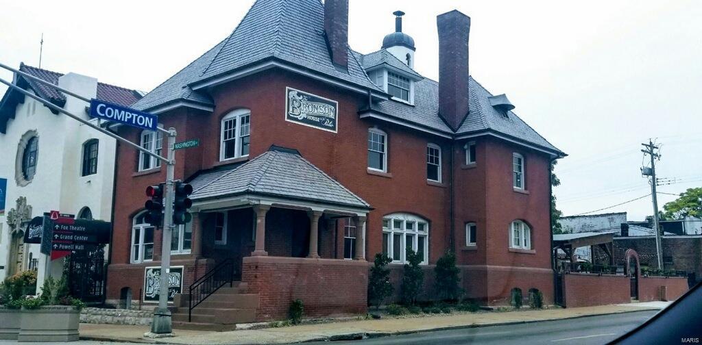 3201 Washington Avenue - Photo 1