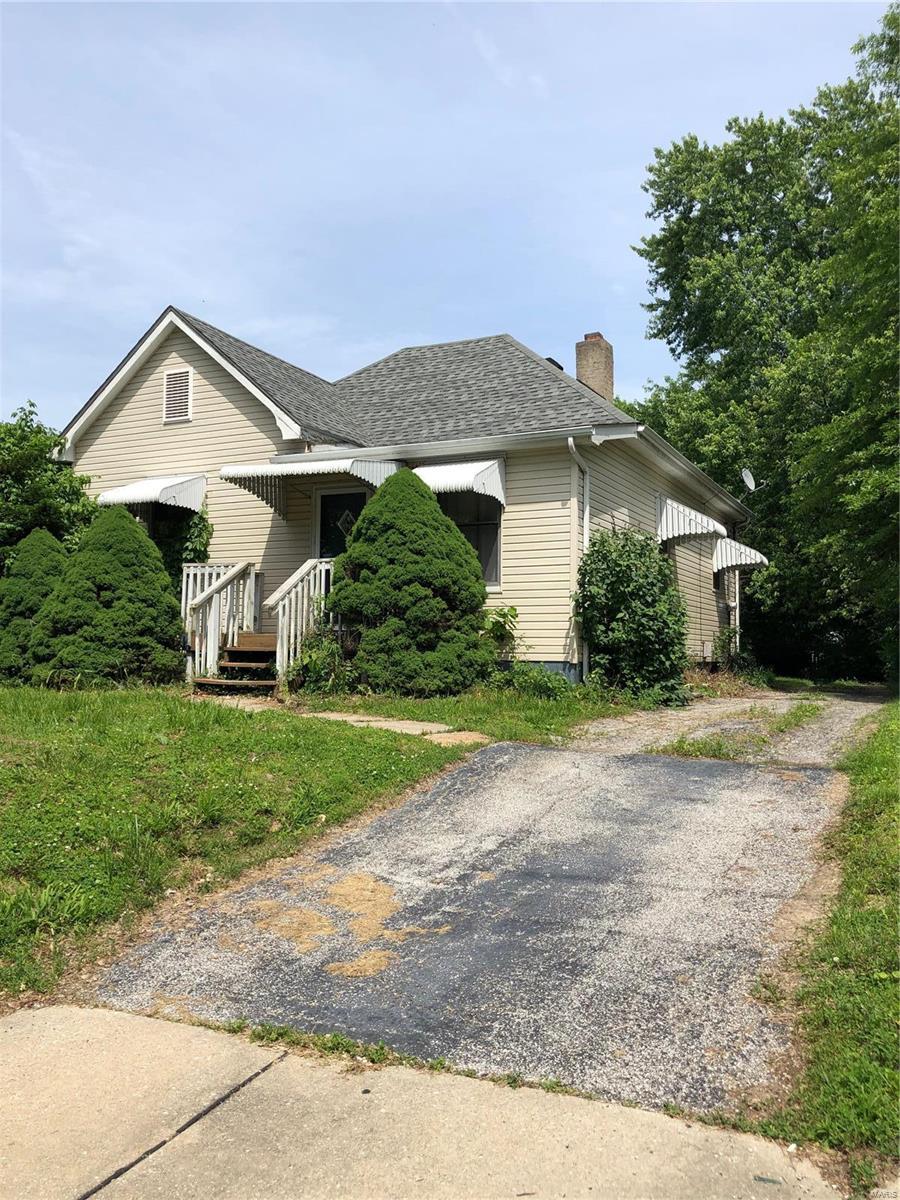 330 Sycamore - Photo 1