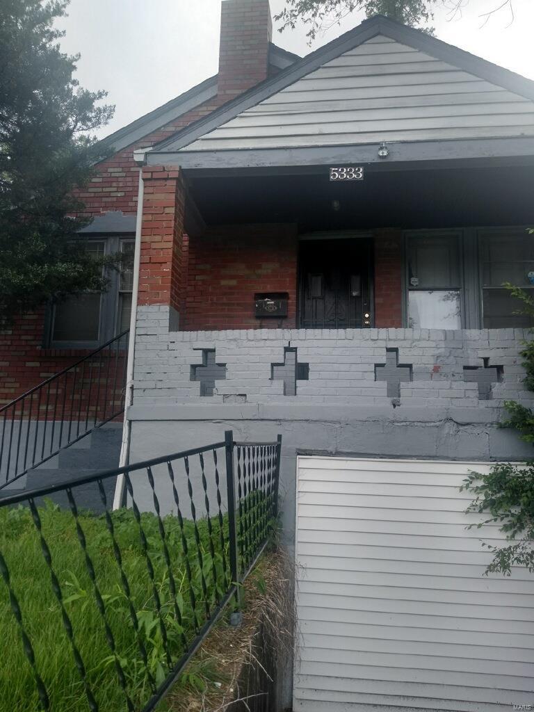 5333 Goodfellow - Photo 1