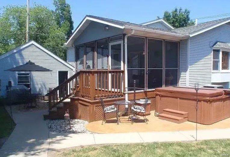 1840 Rodgers Avenue - Photo 1