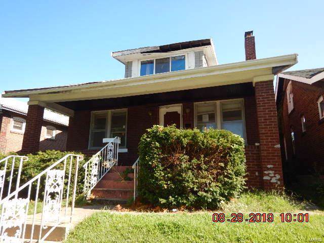 4877 Lee Avenue - Photo 1