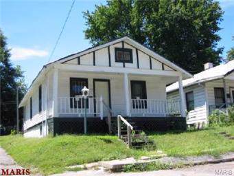 6208 Greer Avenue - Photo 1