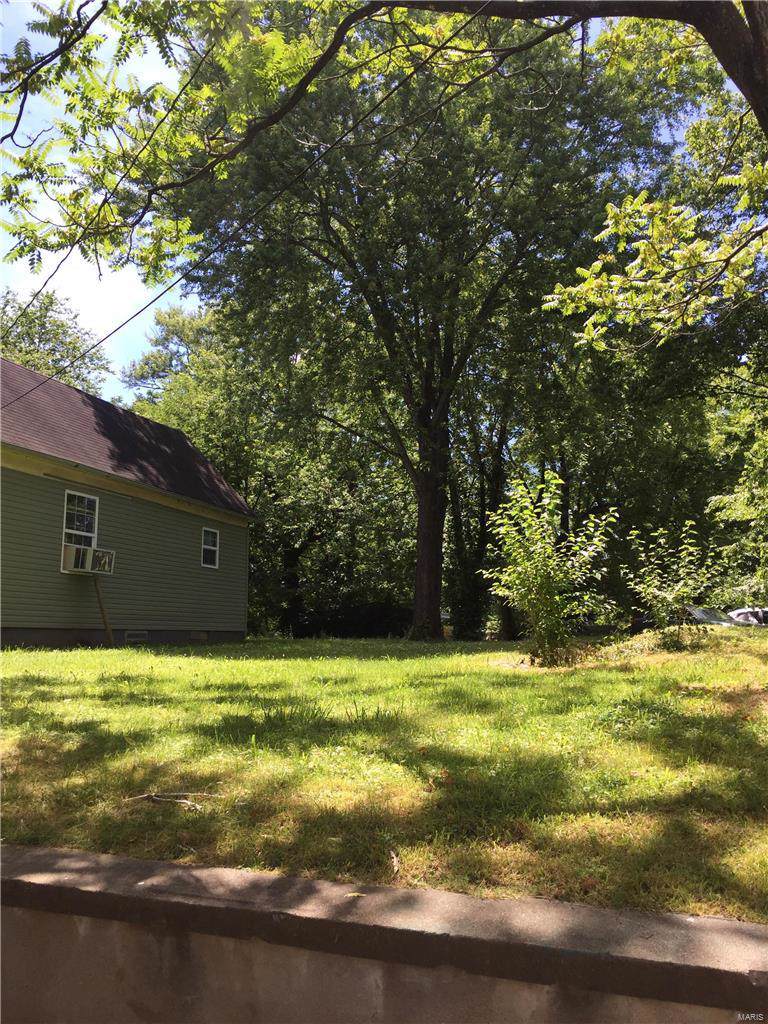 513 Benton - Photo 1