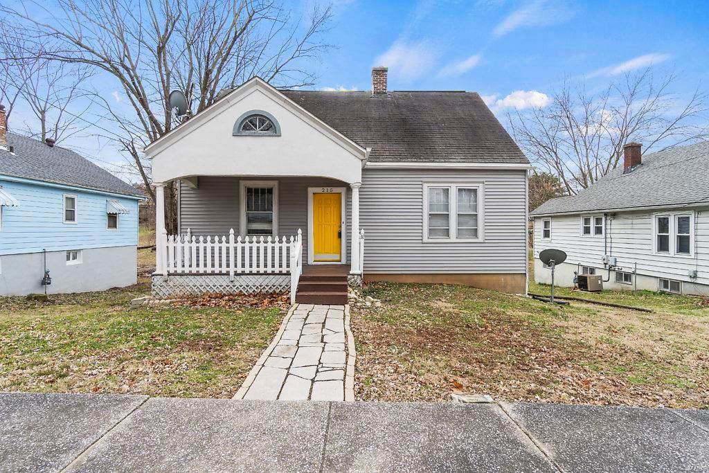 215 Mary - Photo 1