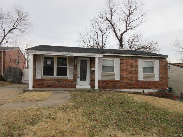 10218 Castle Drive - Photo 1