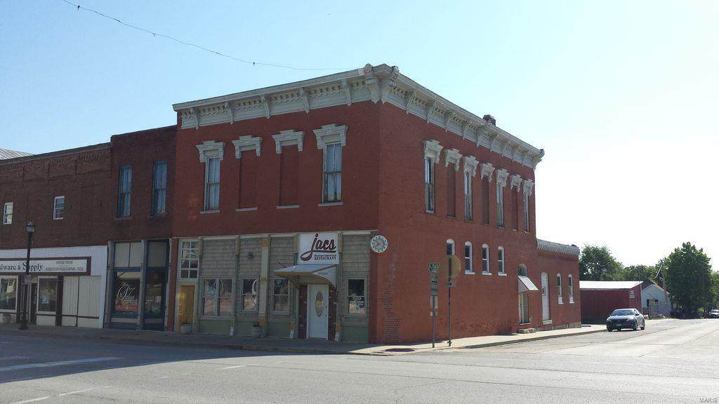 202 N. Main St - Photo 1