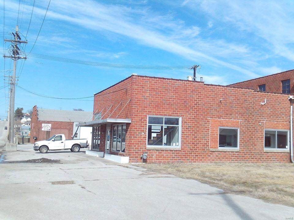 705 Main - Photo 1