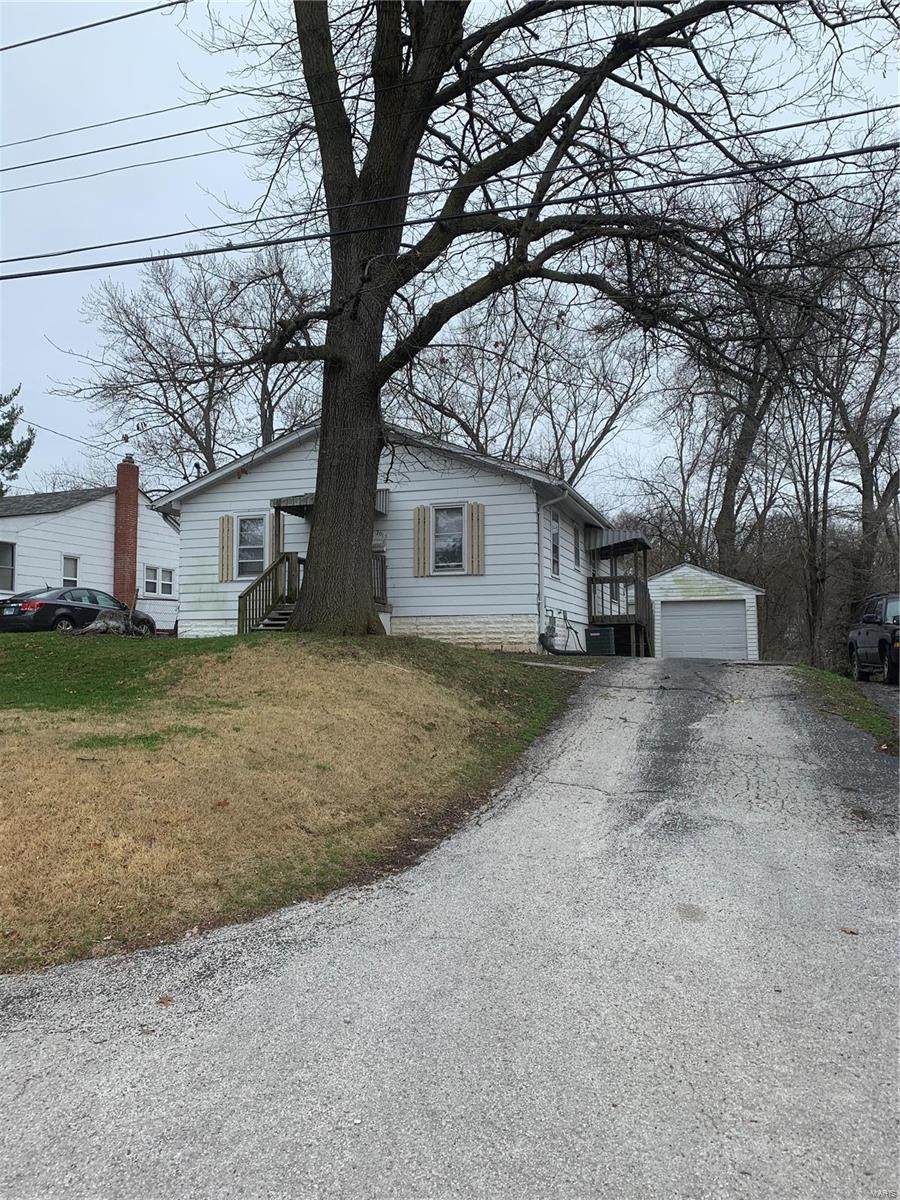 2015 Hazel Street - Photo 1