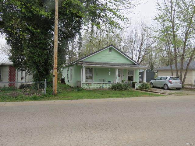 469 Miller Street - Photo 1