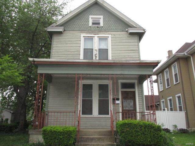 2228 Delmar Avenue - Photo 1