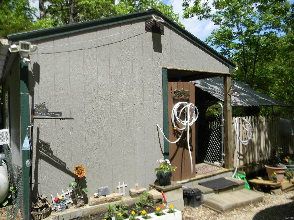 452 Sky Line Drive - Photo 1