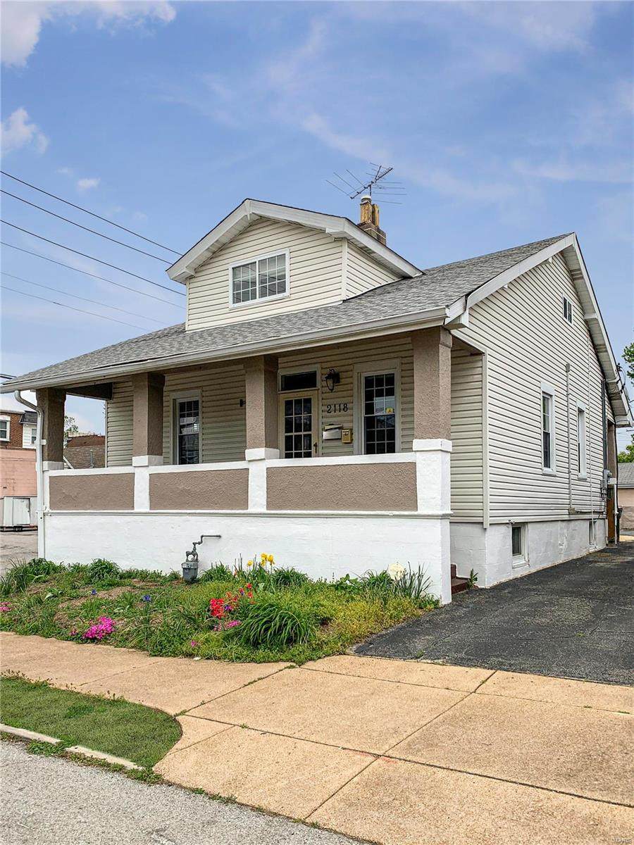 2118 Edwards - Photo 1