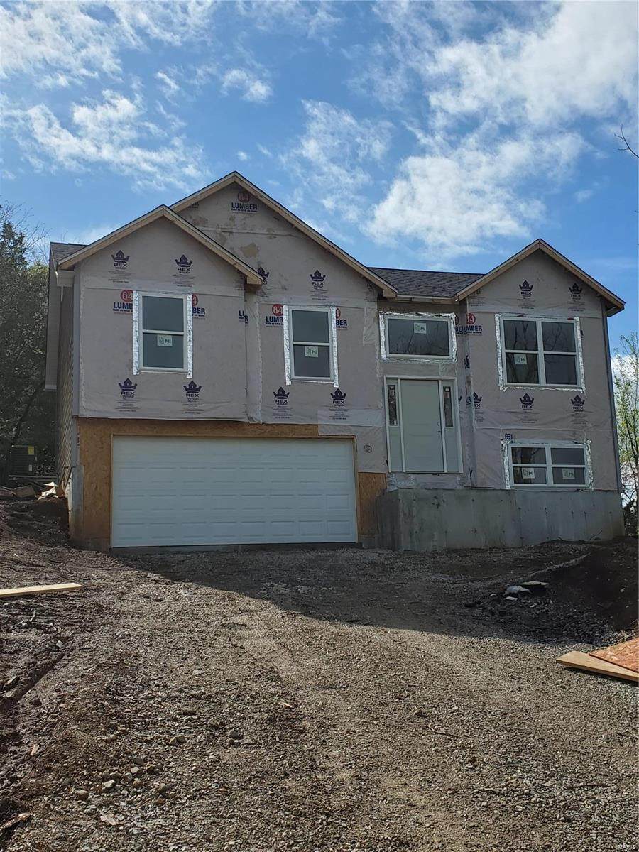 711 2nd Street - Photo 1