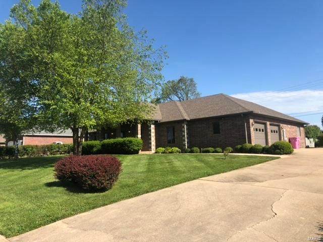 433 Elizabeth Dr - Photo 1