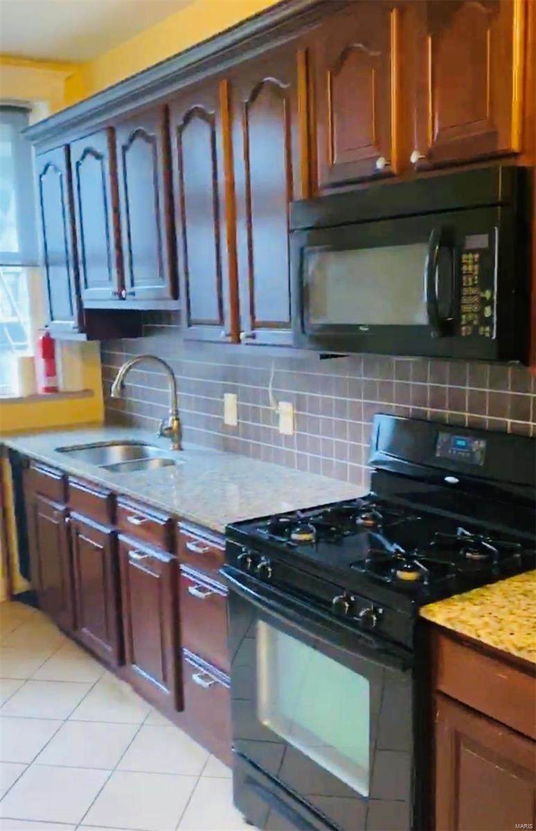 4946 Buckingham - Photo 1