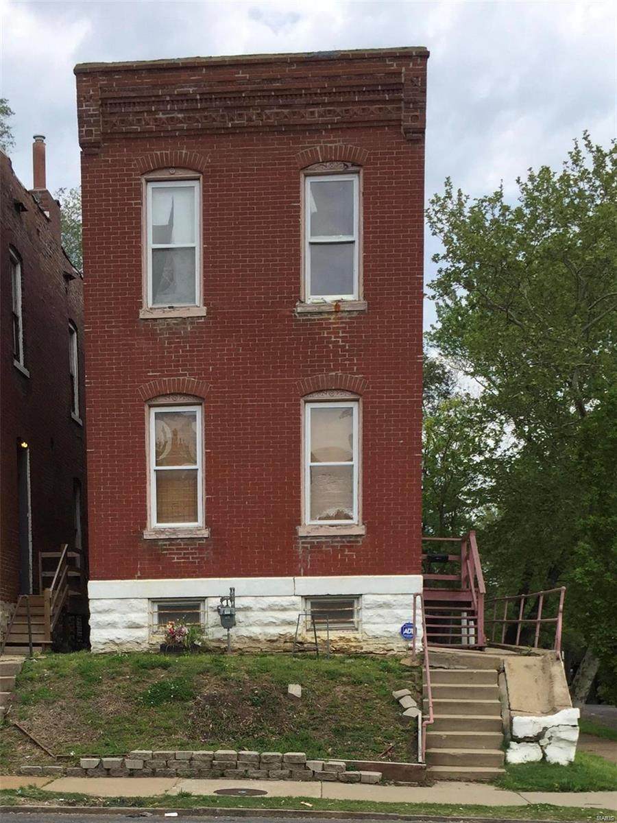 3301 Chippewa Street - Photo 1