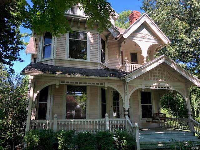 707 Fifth Street - Photo 1