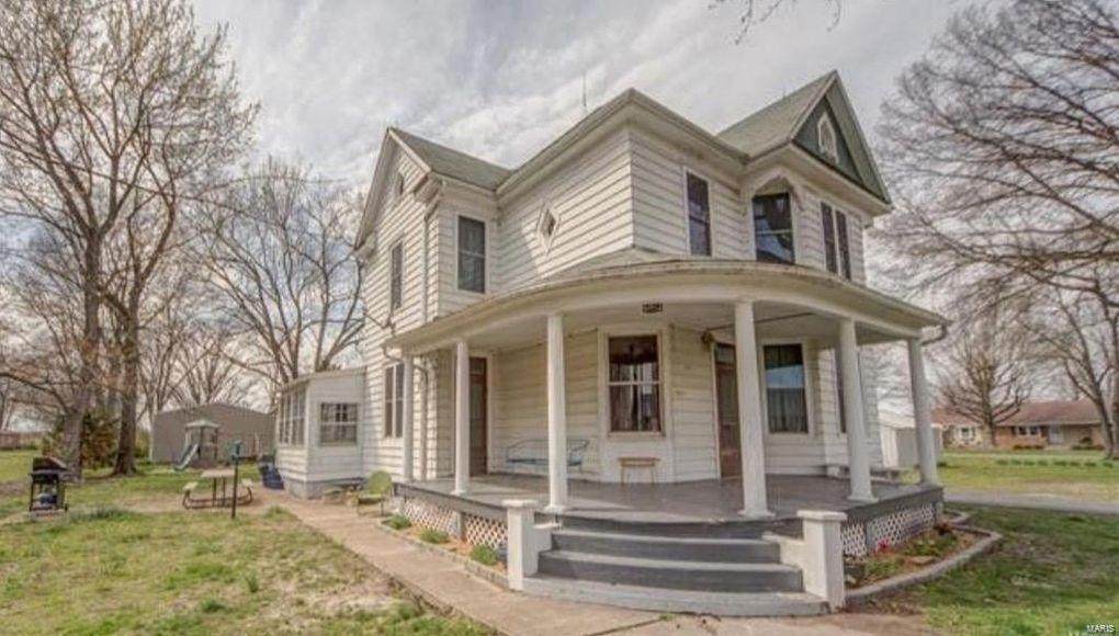1045 Lincoln Street - Photo 1