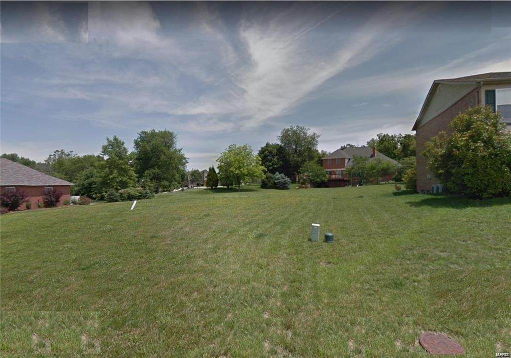 689 Chestnut Drive - Photo 1