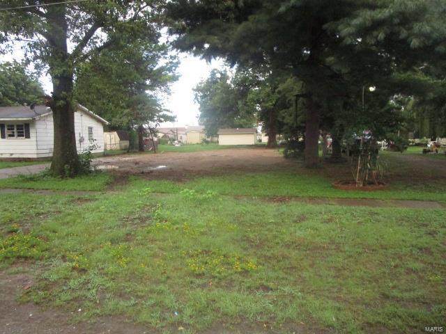 305 East Street - Photo 1
