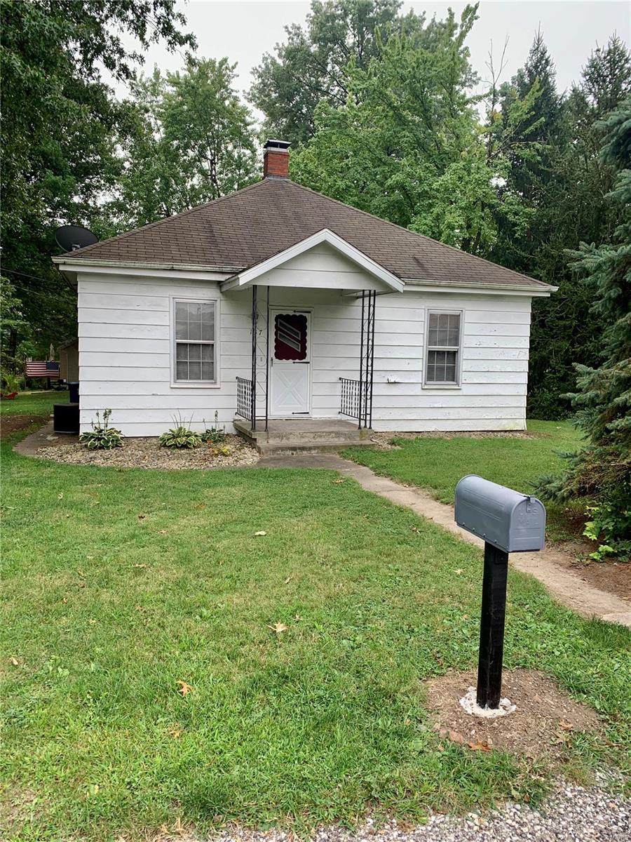 137 Perry Street - Photo 1
