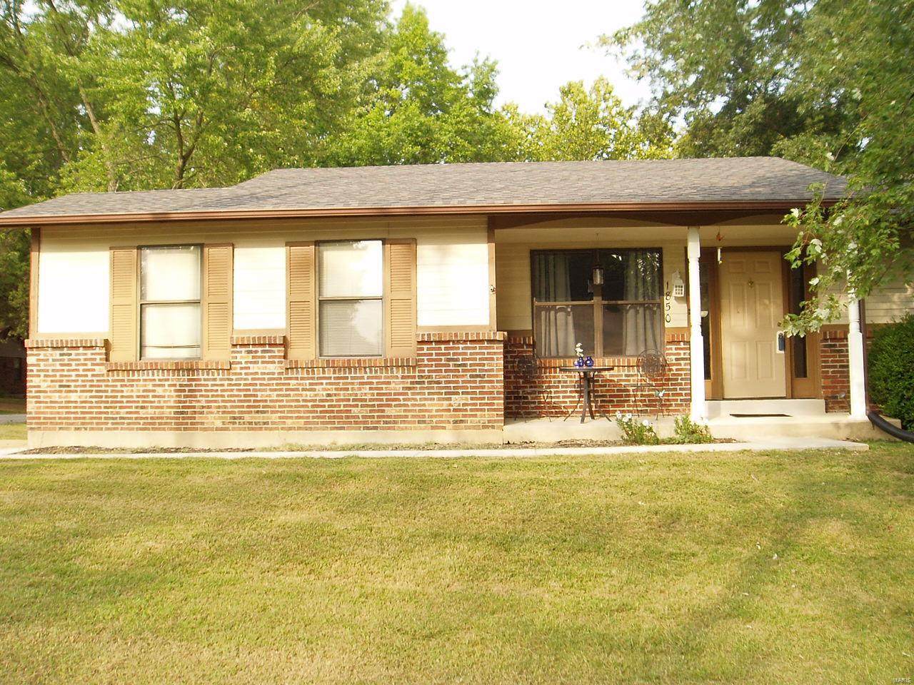 1850 Sonny Drive - Photo 1