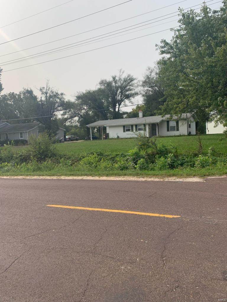 691 Lincoln Drive - Photo 1