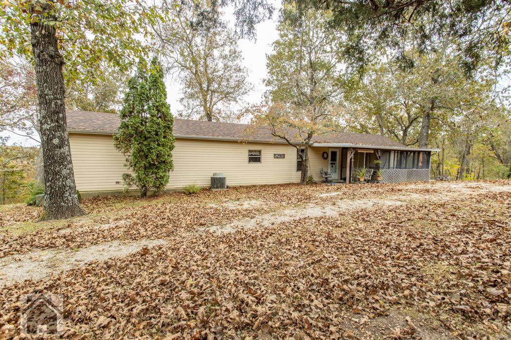 26126 Springfield Road - Photo 1