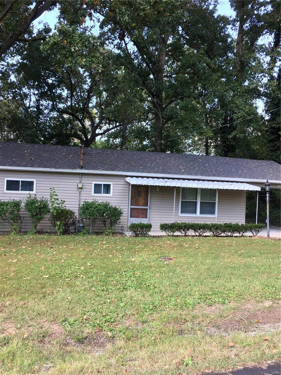 1122 East Drive - Photo 1