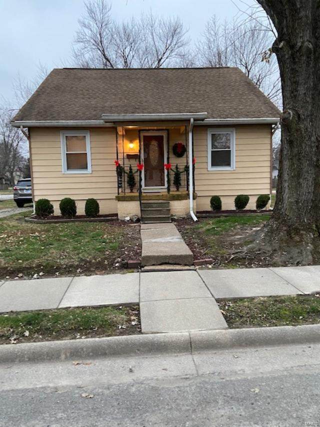 864 Vernor - Photo 1
