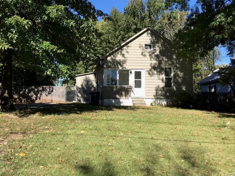 2714 Benbow - Photo 1
