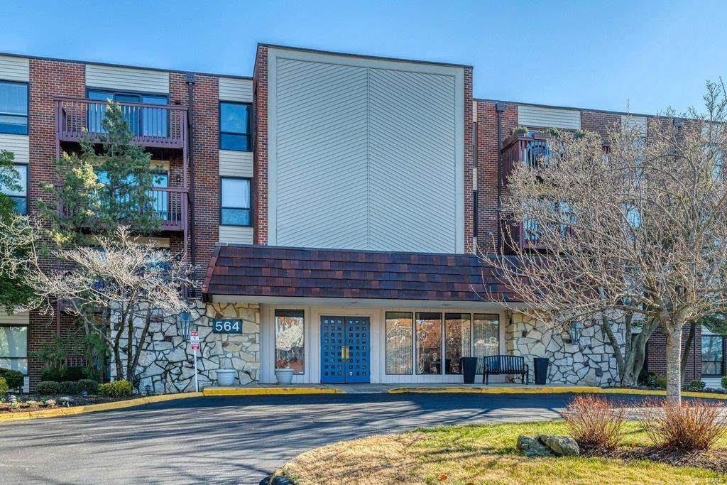 564 Sarah Lane - Photo 1