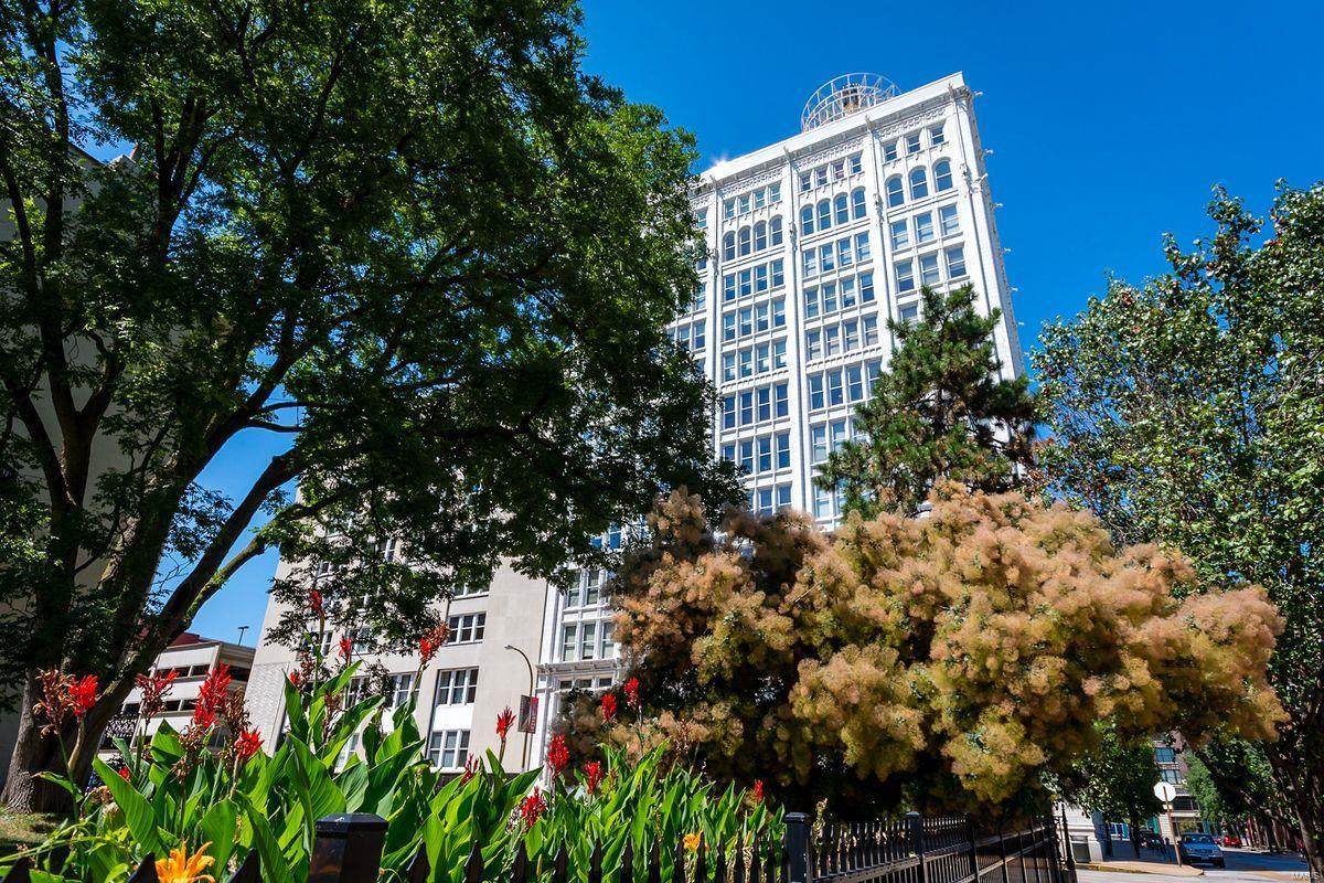 1501 Locust Street - Photo 1
