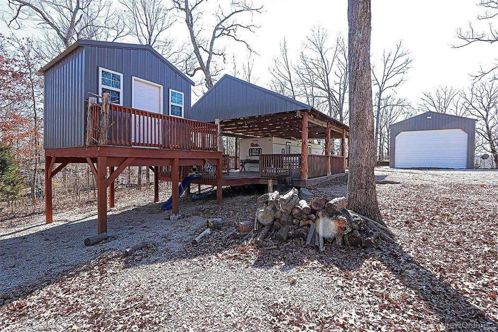 6739 County Line Drive - Photo 1
