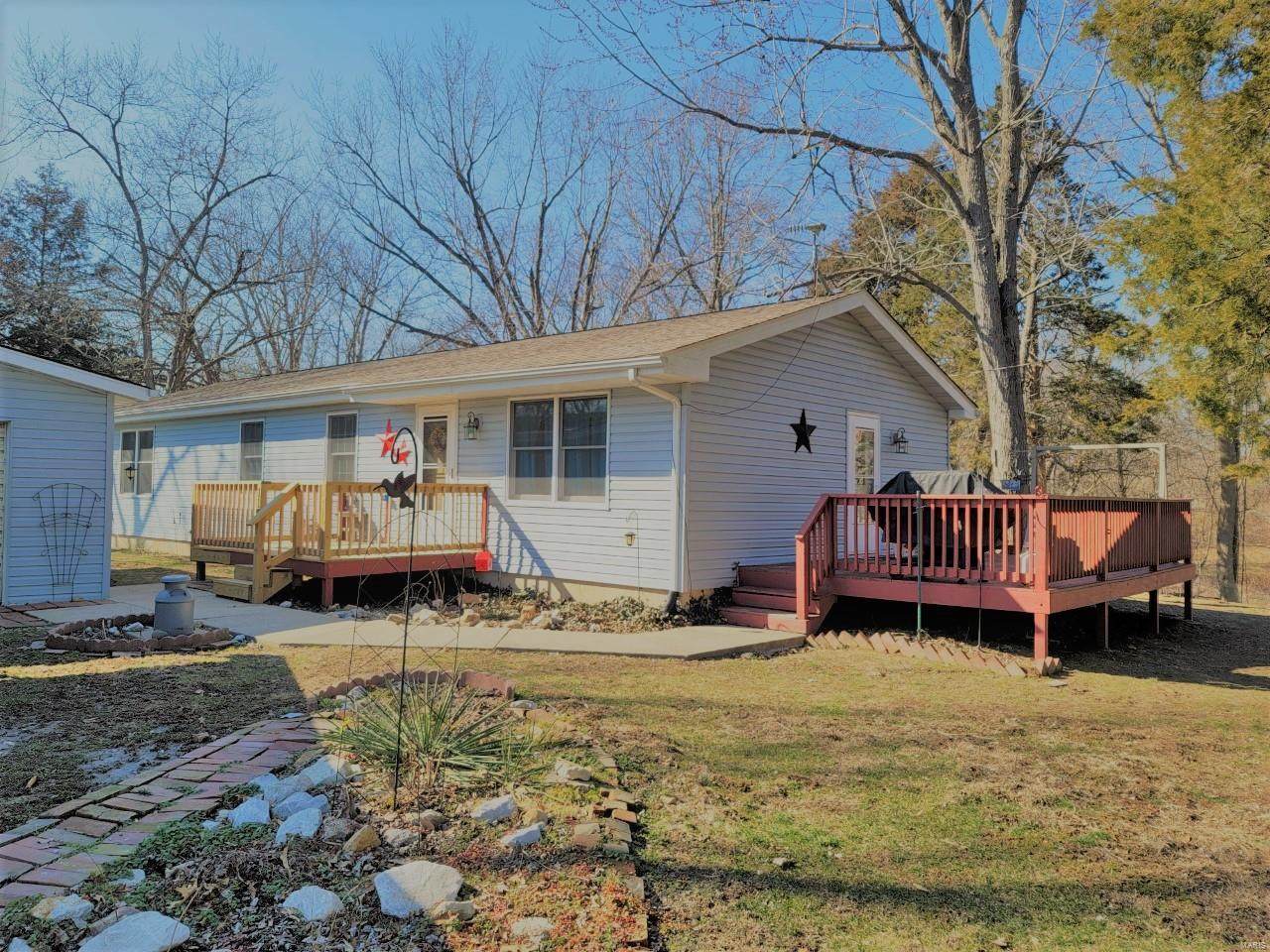 117 Fisher Avenue - Photo 1