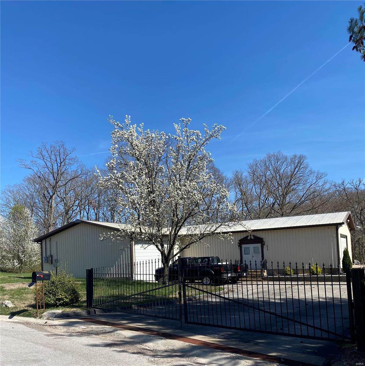 924 Jeffco Executive Drive - Photo 1