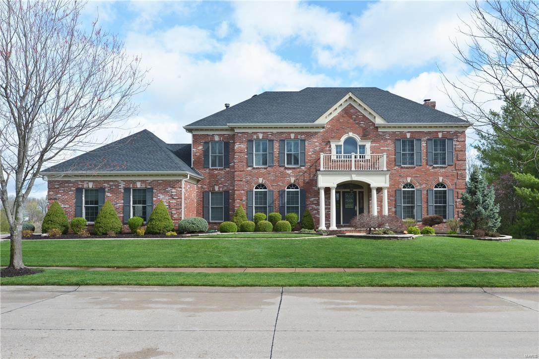 1036 Greystone Manor Parkway - Photo 1