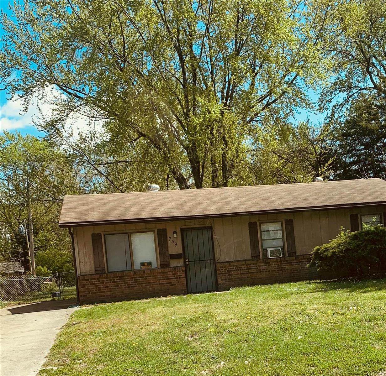 739 Saint Nicholas Drive - Photo 1