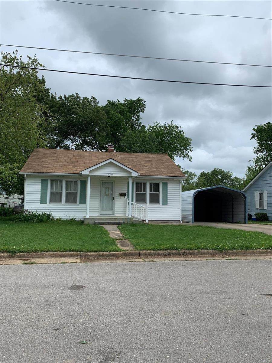 1002 First Street - Photo 1