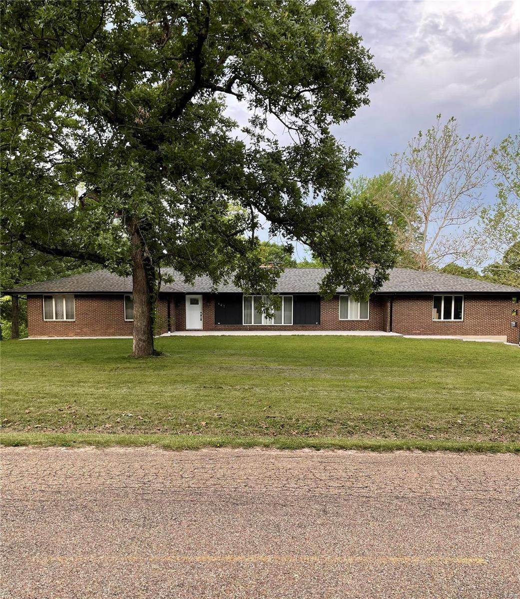 447 Timberlane - Photo 1