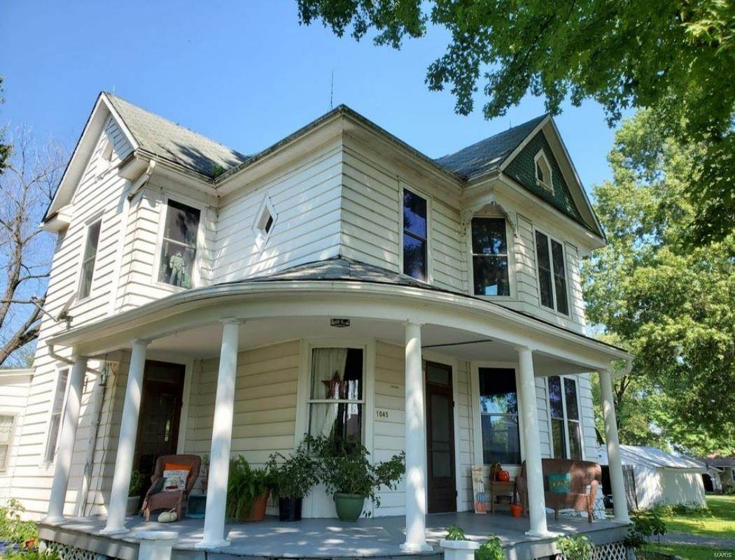 1045 Lincoln Street - Photo 1