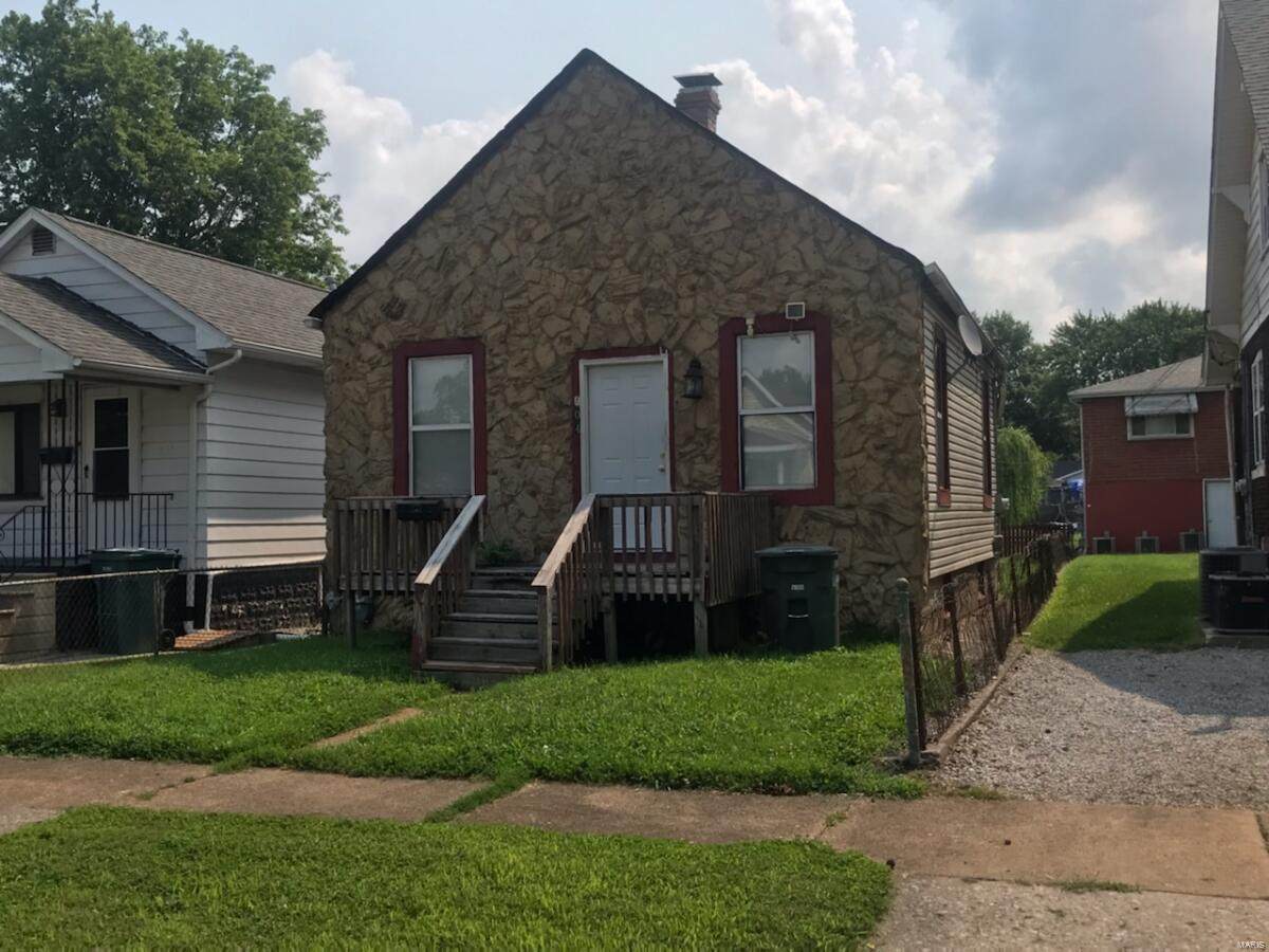 904 Alton - Photo 1