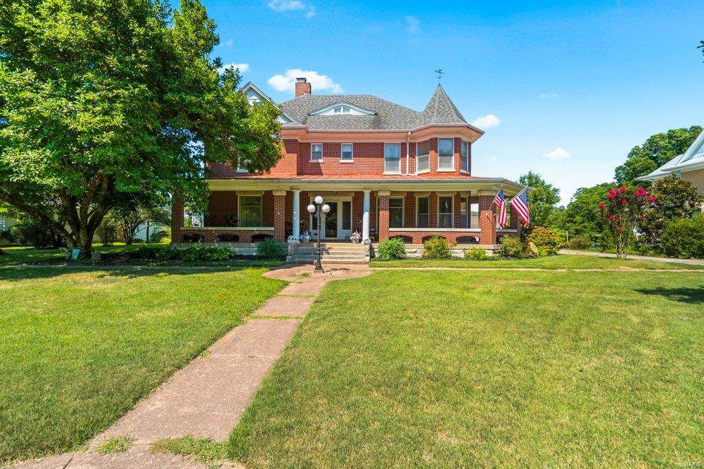 614 Main Street - Photo 1