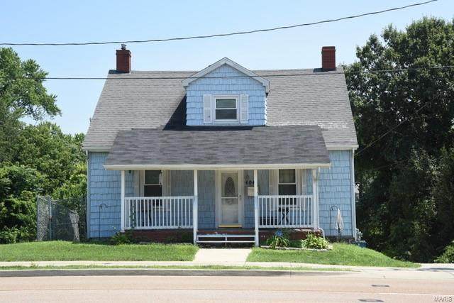 604 Vandalia Street - Photo 1