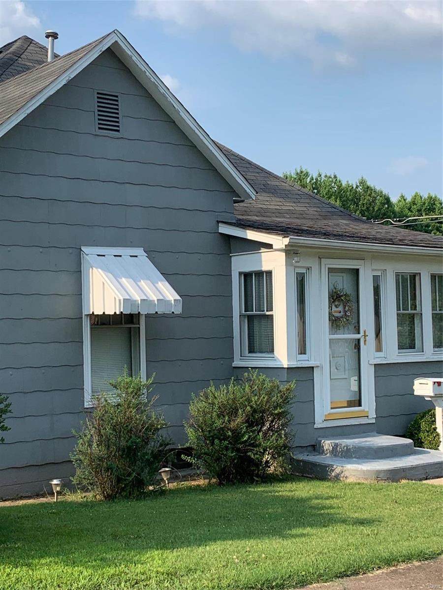 1501 Adams Street - Photo 1